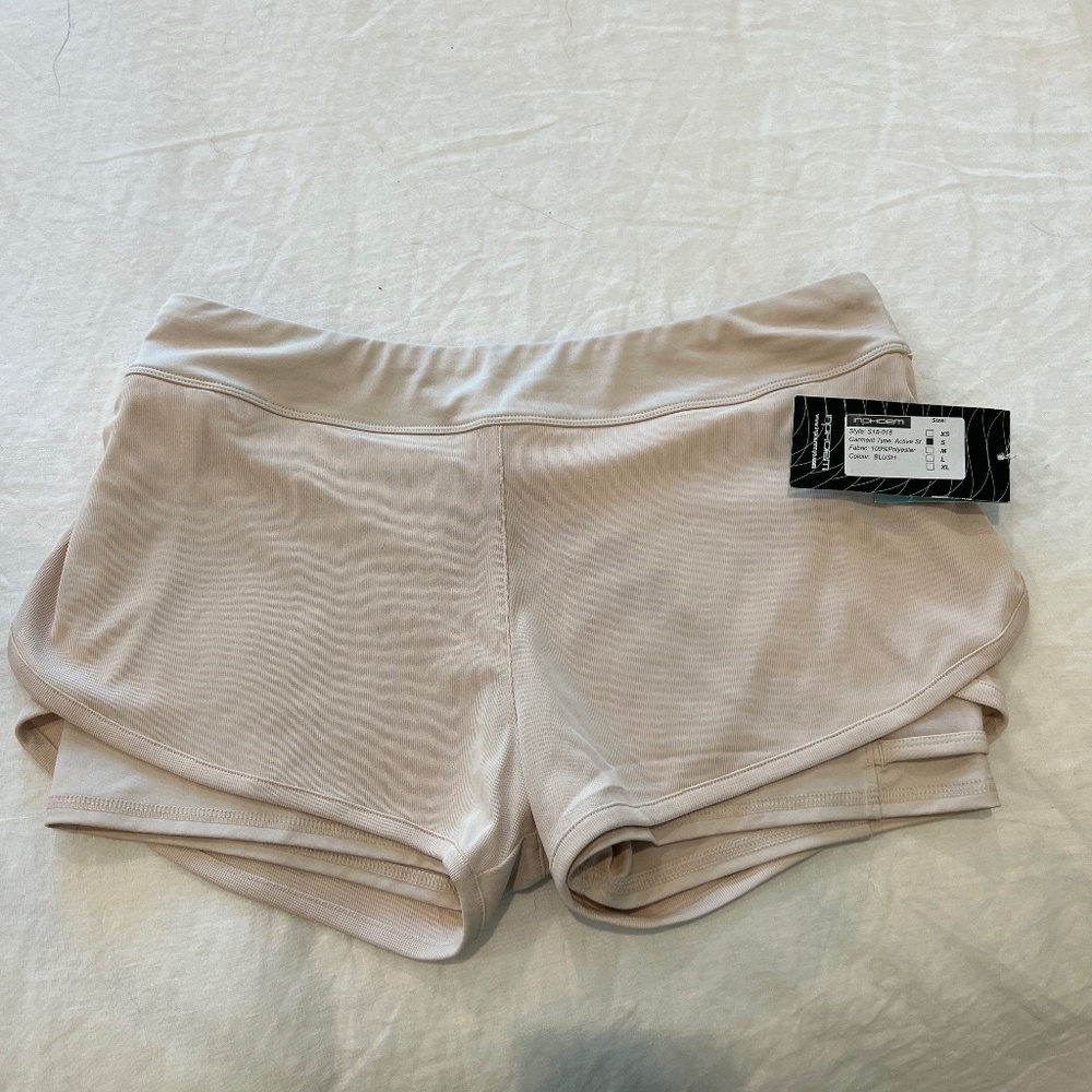Inchworm Shorts Small NWT